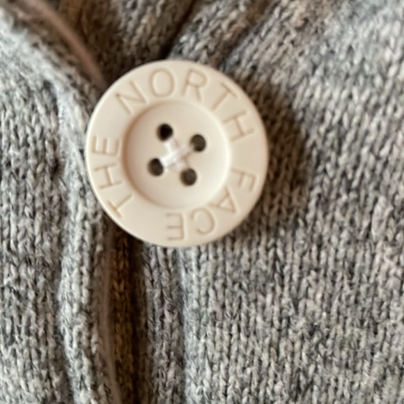 The NorthFace Zipper /Button Sweater -Women Large - Picture 4 of 8